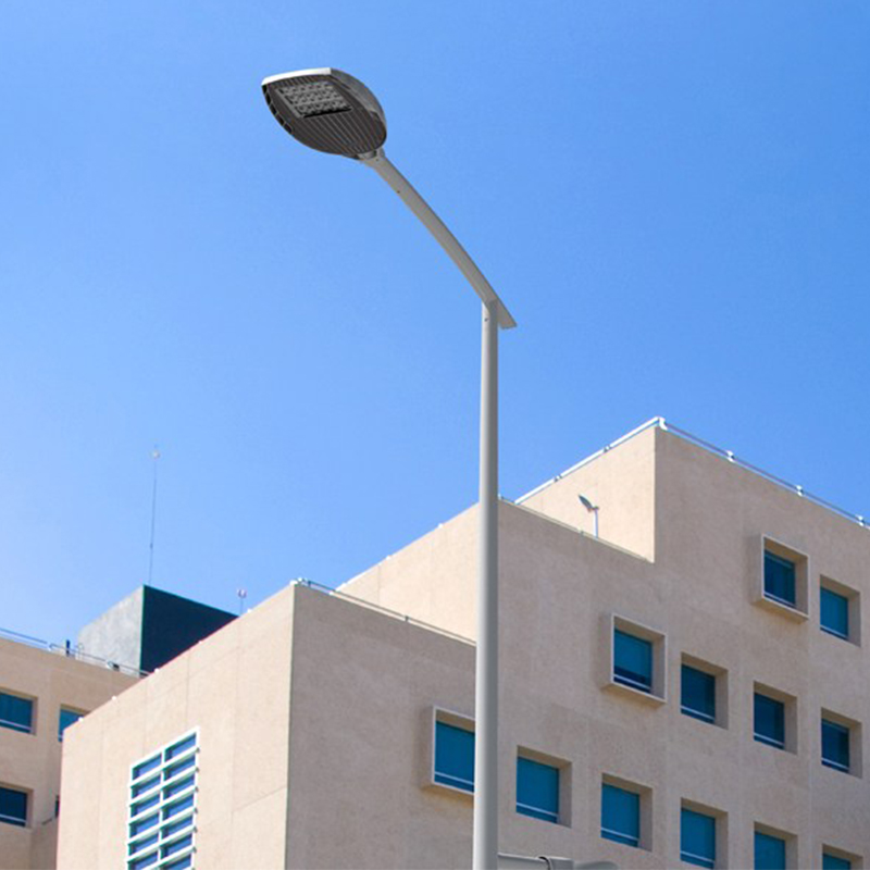 Palo per illuminazione zincato a caldo