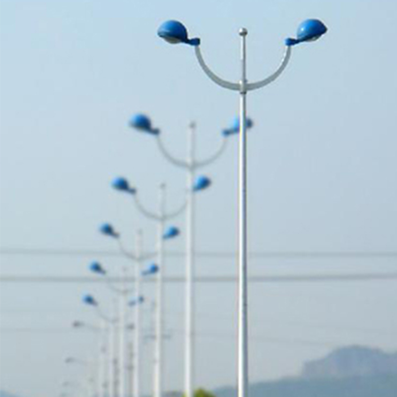Palo per illuminazione zincato a caldo